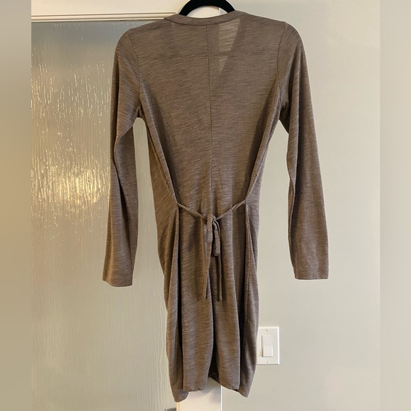 Sandwich, V-Neck Button Down Blouse, Tie Back, Taupe Beige, Size Small, EUC - Picture 4 of 5